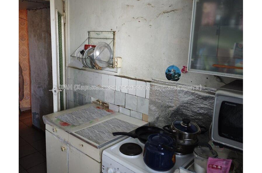 Продам квартиру, Киргизская ул. , 2  ком., 36 м², советский ремонт 