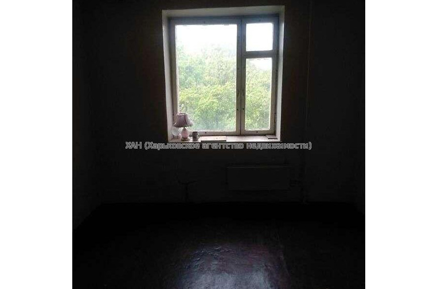 Продам квартиру, Киргизская ул. , 2  ком., 36 м², советский ремонт 