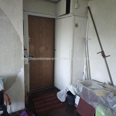Продам квартиру, Киргизская ул. , 2  ком., 36 м², советский ремонт 