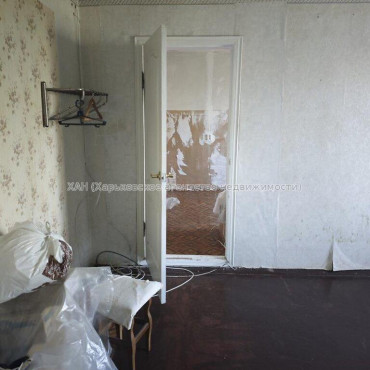 Продам квартиру, Киргизская ул. , 2  ком., 36 м², советский ремонт 