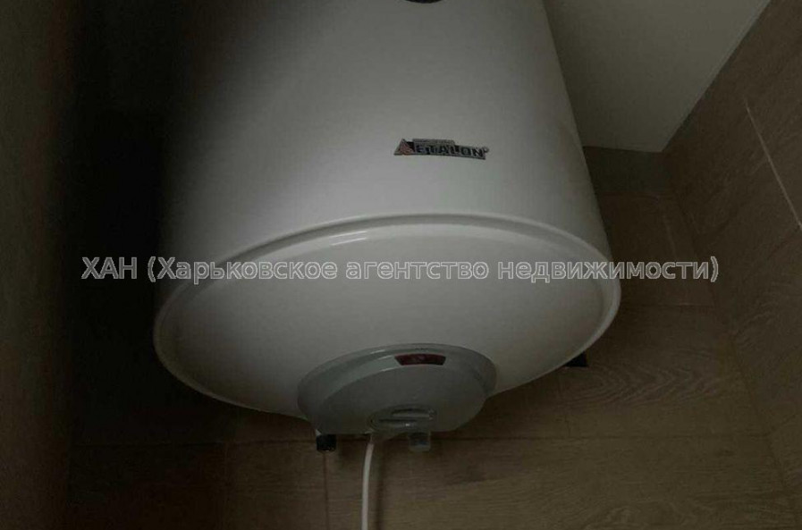 Продам квартиру, Веселая ул. , 1 кім., 19 м², капитальный ремонт 