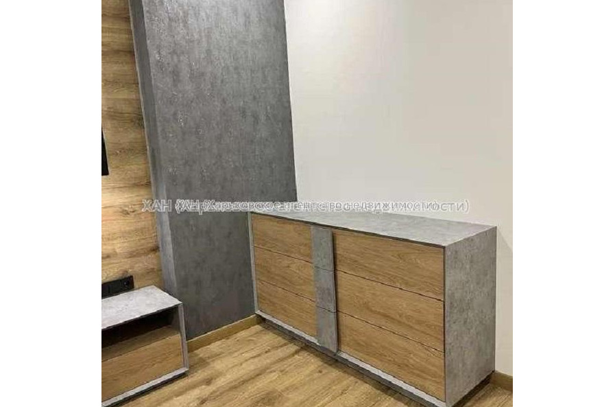 Продам квартиру, Гвардейцев Широнинцев ул. , 2  ком., 73 м², авторский дизайн 