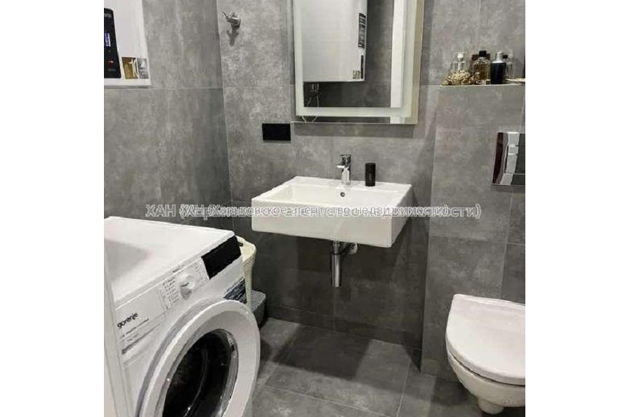 Продам квартиру, Гвардейцев Широнинцев ул. , 2  ком., 73 м², авторский дизайн 