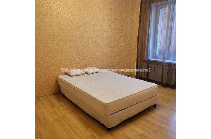 Продам квартиру, Барабашова академика ул. , 2  ком., 78 м², капитальный ремонт 