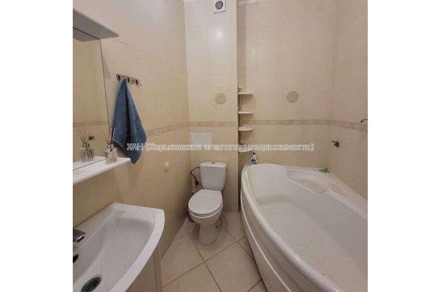 Продам квартиру, Барабашова академика ул. , 2  ком., 78 м², капитальный ремонт 