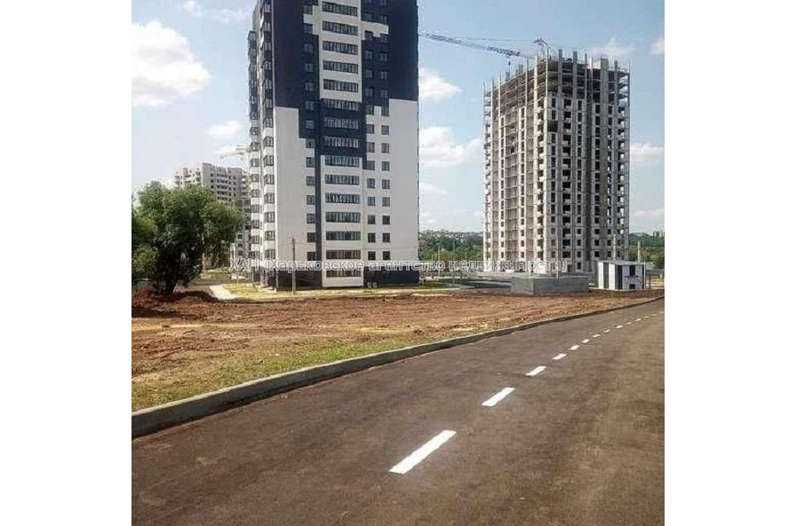 Продам квартиру, Непокоренных ул. , 1  ком., 48 м², без внутренних работ 