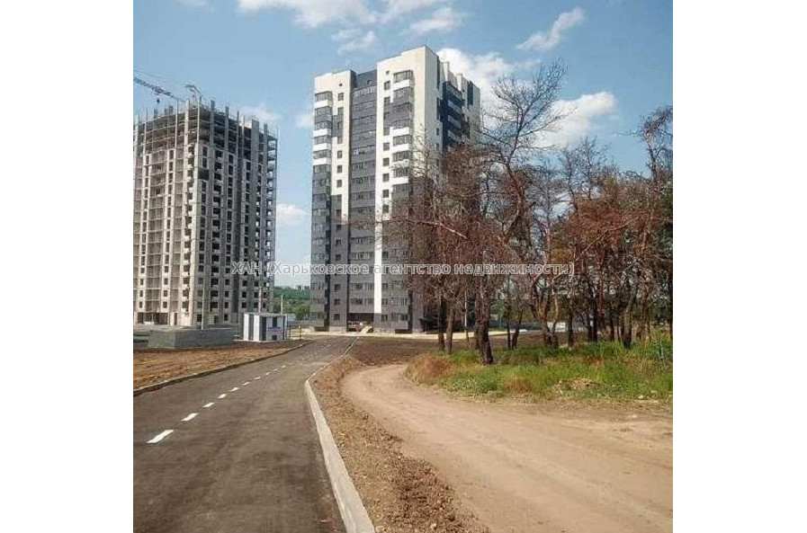 Продам квартиру, Непокоренных ул. , 1  ком., 48 м², без внутренних работ 