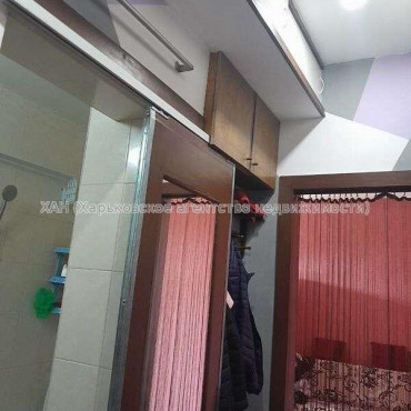 Продам квартиру, Ковтуна ул. , 1 кім., 30 м², капитальный ремонт 