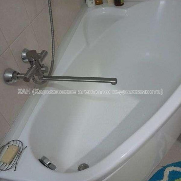 Продам квартиру, Ковтуна ул. , 1 кім., 30 м², капитальный ремонт 