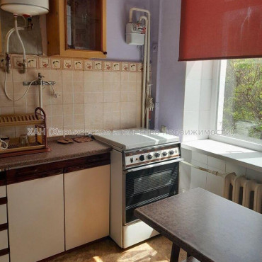 Продам квартиру, Ковтуна ул. , 1 кім., 30 м², капитальный ремонт 