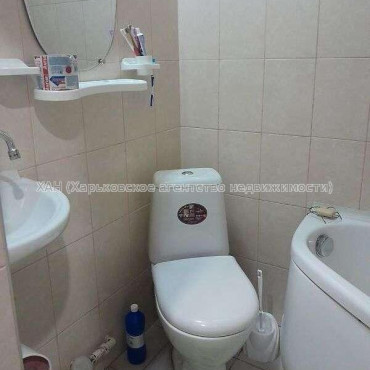 Продам квартиру, Ковтуна ул. , 1 кім., 30 м², капитальный ремонт 