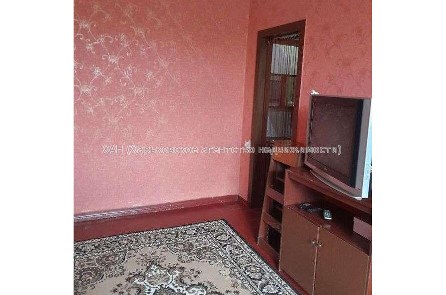 Продам квартиру, Ковтуна ул. , 1  ком., 30 м², капитальный ремонт 