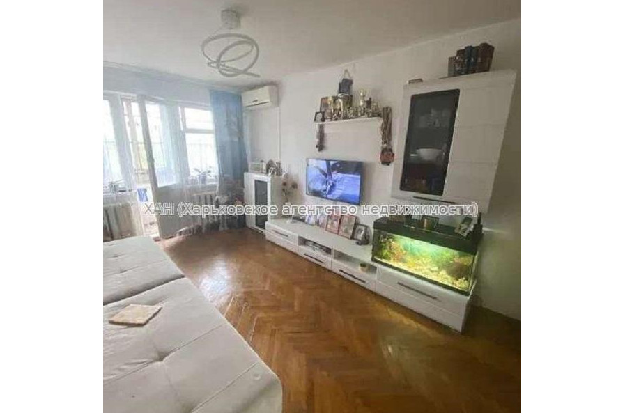 Продам квартиру, Петра Григоренко пр-т , 2 кім., 44 м², частичный ремонт 
