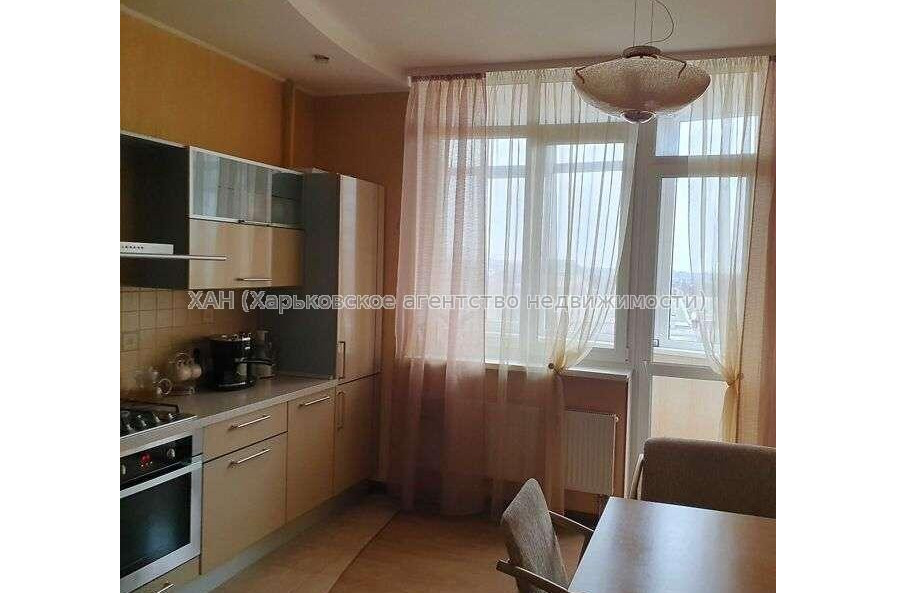 Продам квартиру, Петра Болбочана ул. , 4  ком., 153 м², евроремонт 