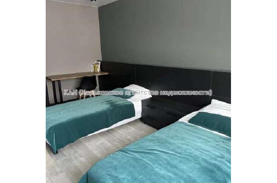 Продам квартиру, Мирная ул. , 2 кім., 77 м², авторский дизайн 