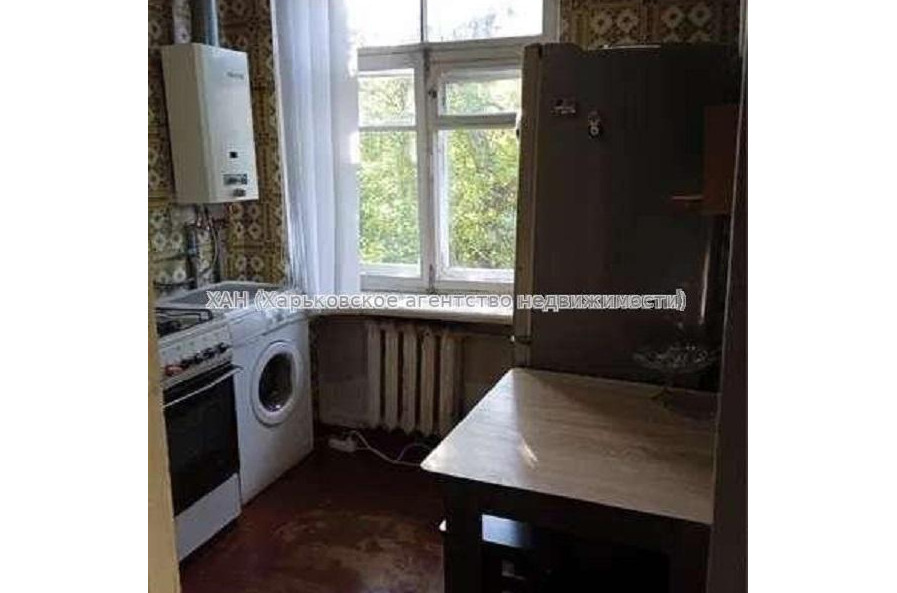 Продам квартиру, Батицкого ул. , 1  ком., 30 м², советский ремонт 