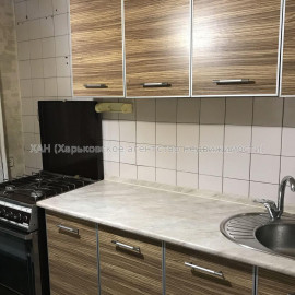 Продам квартиру, Павла Тычины ул. , 1 кім., 35 м², косметический ремонт