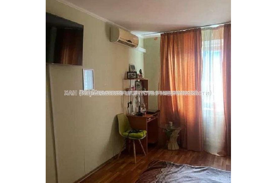 Продам квартиру, Единства ул. , 2 кім., 47 м², косметический ремонт 