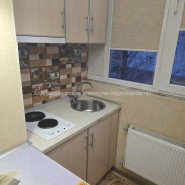 Продам квартиру, Шевченковский пер. , 1 кім., 20 м², капитальный ремонт 