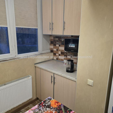 Продам квартиру, Шевченковский пер. , 1 кім., 20 м², капитальный ремонт 