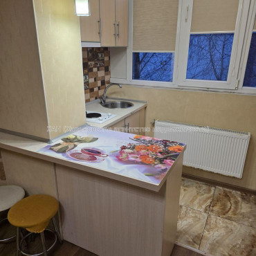 Продам квартиру, Шевченковский пер. , 1 кім., 20 м², капитальный ремонт 