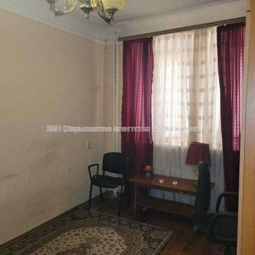 Продам квартиру, Григория Сковороды ул. , 1 кім., 20 м², косметический ремонт 