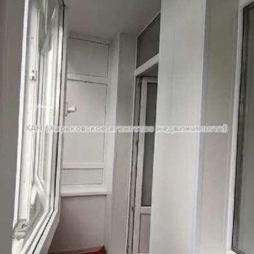 Продам квартиру, Трускавецкая ул. , 3  ком., 75 м², косметический ремонт 