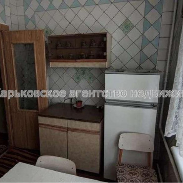 Продам квартиру, Трускавецкая ул. , 3  ком., 75 м², косметический ремонт 