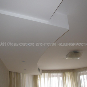 Продам квартиру, Космическая ул. , 5  ком., 220 м², евроремонт 