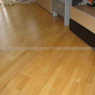 Продам квартиру, Космическая ул. , 5  ком., 220 м², евроремонт 