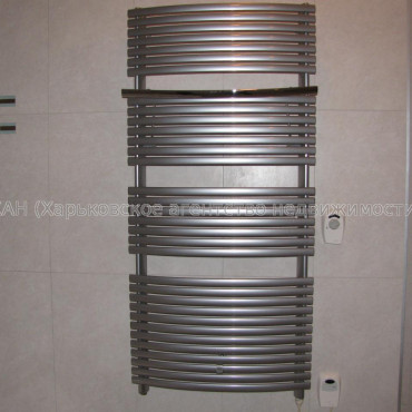 Продам квартиру, Космическая ул. , 5  ком., 220 м², евроремонт 