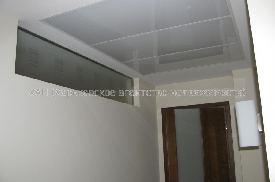 Продам квартиру, Космическая ул. , 5 кім., 220 м², евроремонт 