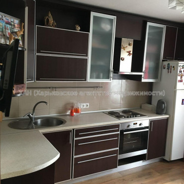 Продам квартиру, Каменярский въезд , 2 кім., 50 м², капитальный ремонт 