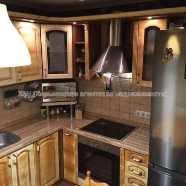 Продам квартиру, Богомольца ул. , 2 кім., 62 м², капитальный ремонт 