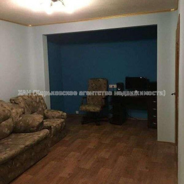 Продам квартиру, Богомольца ул. , 2 кім., 62 м², капитальный ремонт 