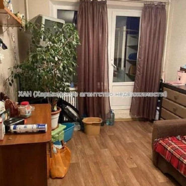 Продам квартиру, Победы просп. , 4 кім., 90 м², косметический ремонт 