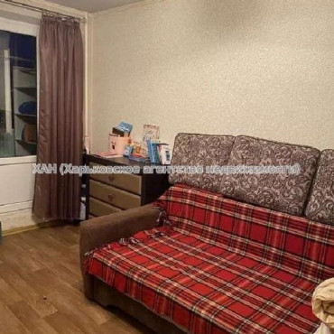 Продам квартиру, Победы просп. , 4 кім., 90 м², косметический ремонт 