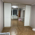 Продам квартиру, Победы просп. , 4  ком., 90 м², косметический ремонт 