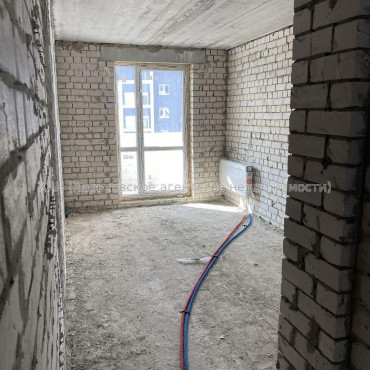 Продам квартиру, Полтавский Шлях ул. , 1 кім., 54 м², без внутренних работ 