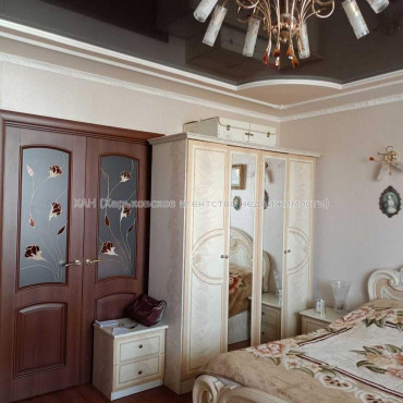 Продам квартиру, Пастера Луи ул. , 3 кім., 95 м², евроремонт 