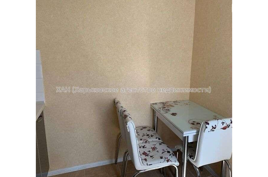 Продам квартиру, Науки просп. , 2 кім., 44 м², евроремонт 