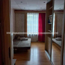 Продам квартиру, Китаенко ул. , 1  ком., 17 м², капитальный ремонт