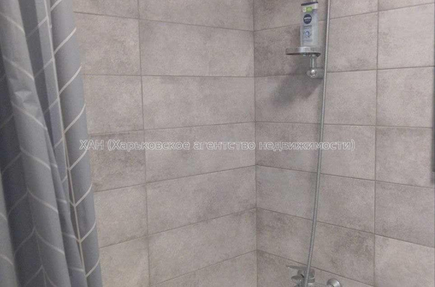 Продам квартиру, Домостроительная ул. , 1 кім., 38 м², евроремонт 