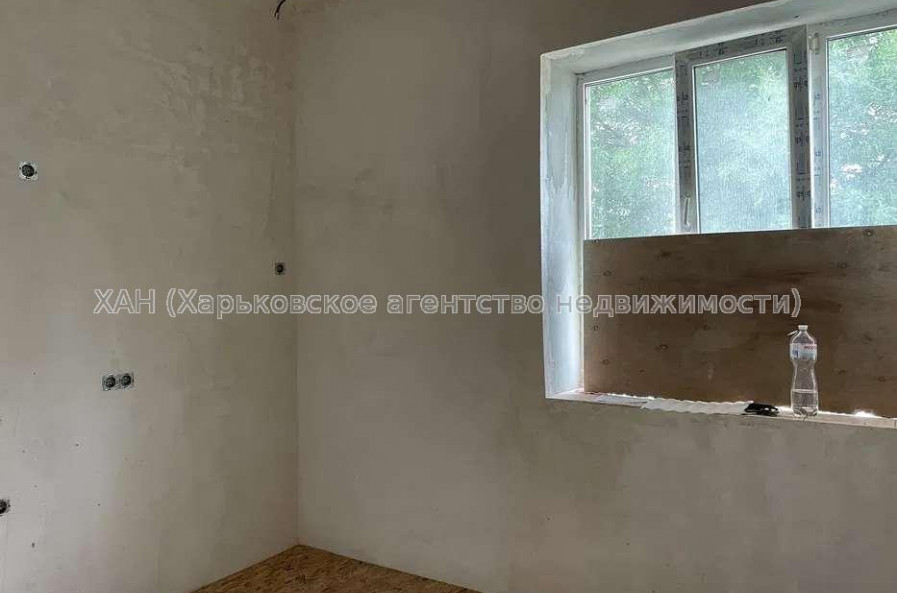 Продам квартиру, Лютовская ул. , 1  ком., 38 м², без отделочных работ 