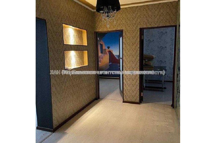Продам квартиру, Гвардейцев Широнинцев ул. , 3 кім., 70 м², капитальный ремонт 