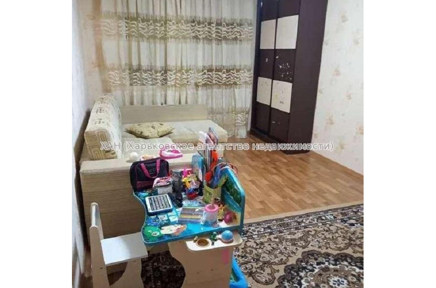 Продам квартиру, Салтовское шоссе , 2 кім., 45 м², косметический ремонт 