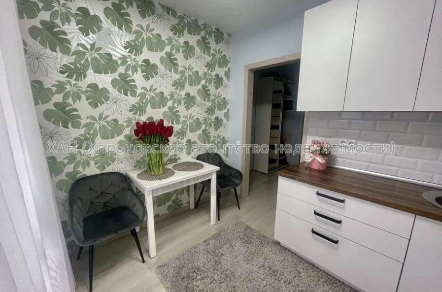 Продам квартиру, Шевченковский пер. , 1  ком., 35 м², капитальный ремонт 