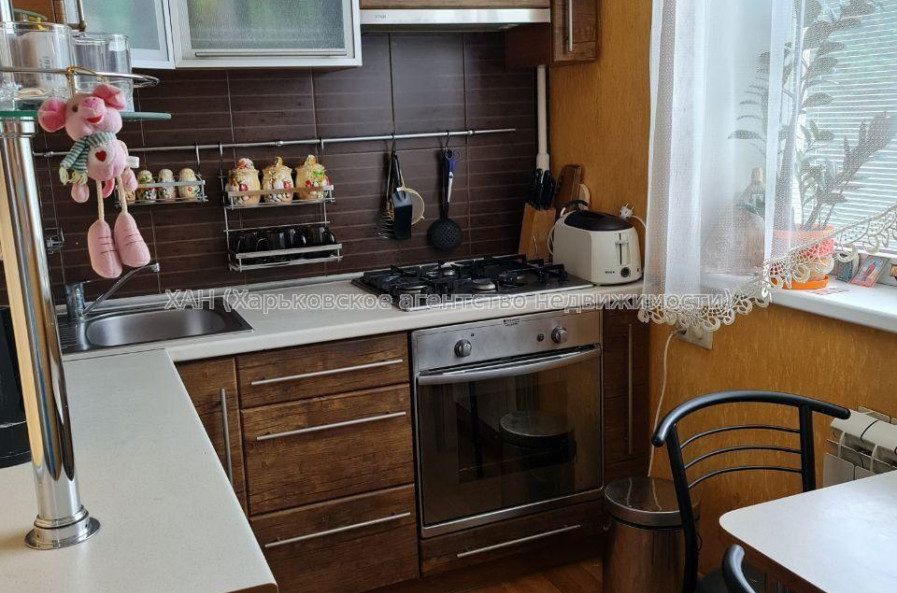 Продам квартиру, Каденюка ул. , 2  ком., 47 м², капитальный ремонт 