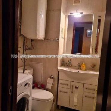 Продам квартиру, Каденюка ул. , 2 кім., 47 м², капитальный ремонт 