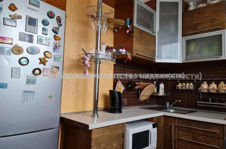 Продам квартиру, Каденюка ул. , 2 кім., 47 м², капитальный ремонт 